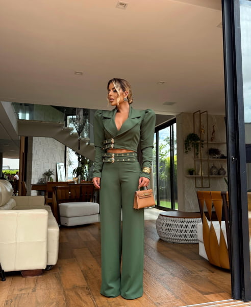 CONJUNTO OLIVIA VERDE CROPPED COM CALÇA